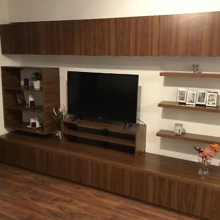 Διαμέρισμα Apartment *